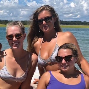 Meet your Posher, Caroline